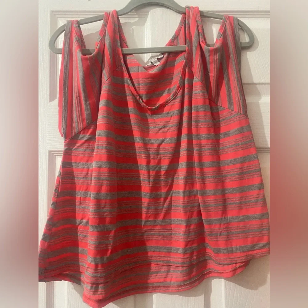 Vintage Delia’s Open Shoulder Airy Tee - Picture 4 of 7